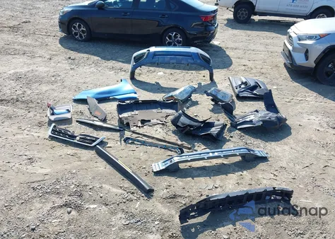 2017 Subaru Forester 2.5I Premium z USA, uszkodzony, nr VIN JF2SJAEC4HH523633